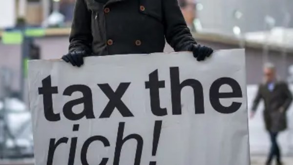 سويسرا أمام تصويت حاسم على ضريبة الميراث وسط تحذيرات من هجرة الأثرياء