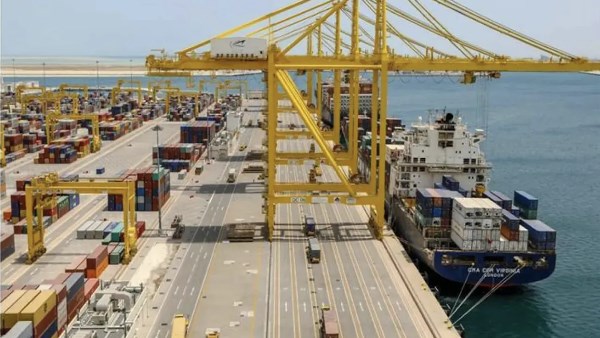 فائض الميزان التجاري لقطر يتراجع 10.5% في أكتوبر مسجلًا 13.6 مليار ريال