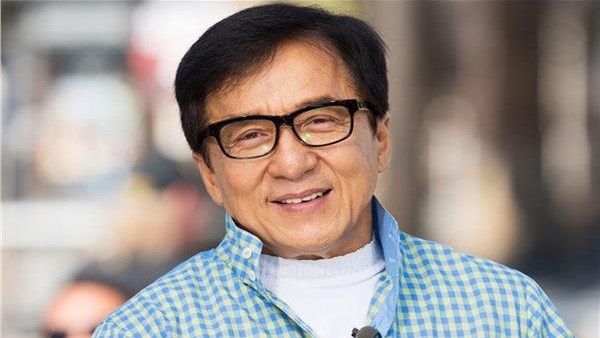  النجم العالمي جاكي شان