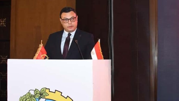 وزير الإسكان