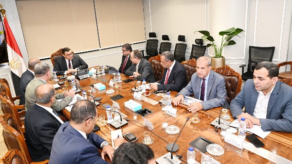 وزير الإسكان