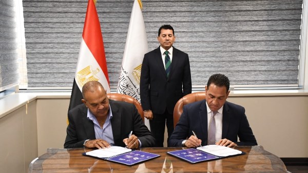 الدكتور أشرف صبحي