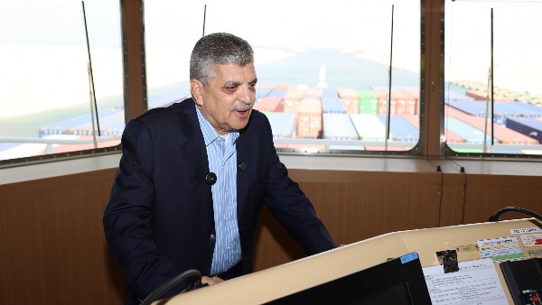 لفريق أسامة ربيع 