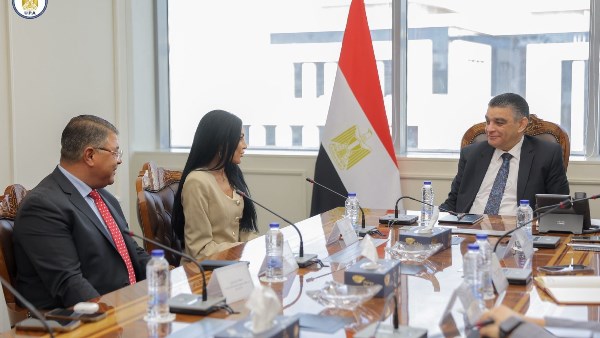 رئيس هيئة الشراء الموحد