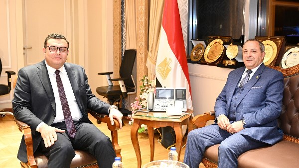 وزير الإسكان