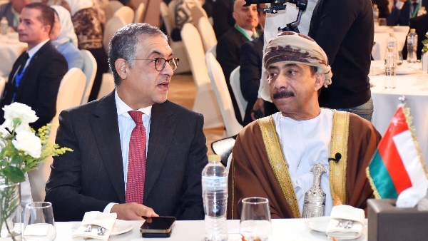 المؤتمر "المصري العُماني"