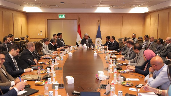 وزير السياحة