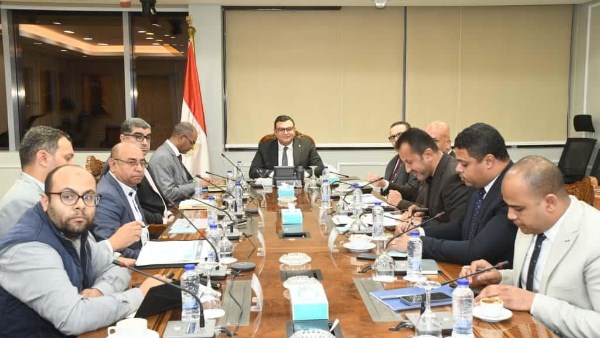 وزير الإسكان