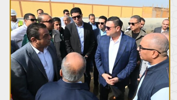 وزير الإسكان