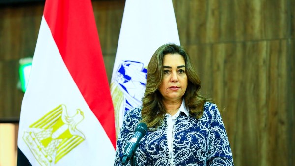 الدكتورة منال عوض