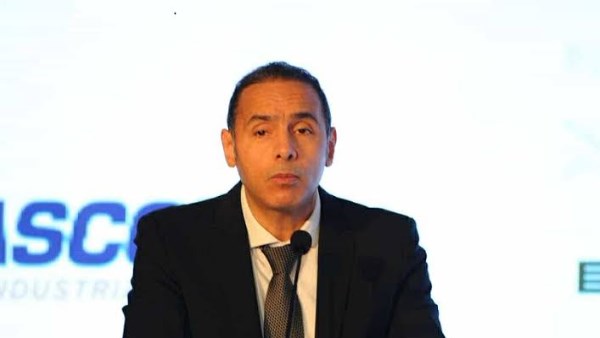 اسلام عزام رئيس البورصة المصرية 