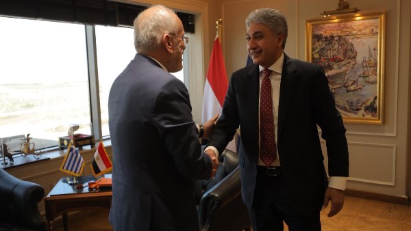 وزير السياحة