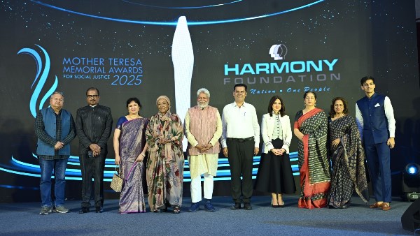 تكريم عالمي للدكتورة هبة السويدي