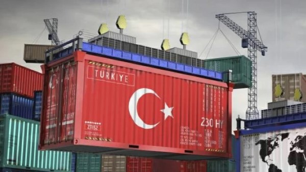 الصادرات التركية تصل إلى مستوى قياسي يتجاوز 270 مليار دولار خلال عام