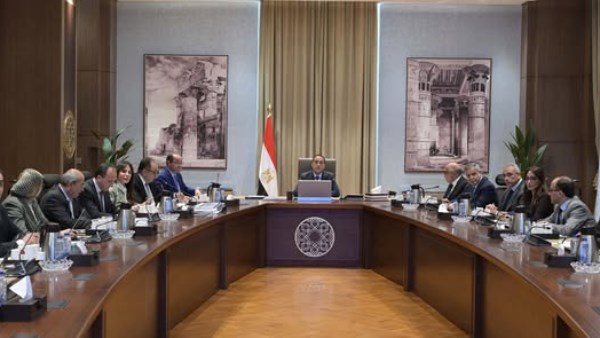 رئيس الوزراء يتابع تطوير قطاع الغزل والنسيج وخطط الاستغلال الأمثل للأصول