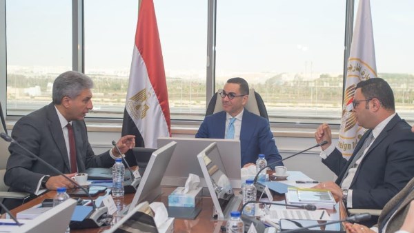 وزير الإسكان: تسريع إجراءات تراخيص أراضي المشروعات السياحية وتثبيت الرسوم يضمنان جذب استثمارات فندقية قوية