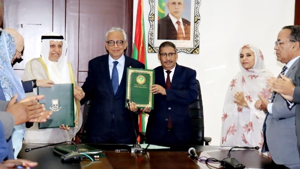 موريتانيا توقع اتفاقيتي تمويل مع الصندوق العربي للإنماء بقيمة 1.04 مليار دولار