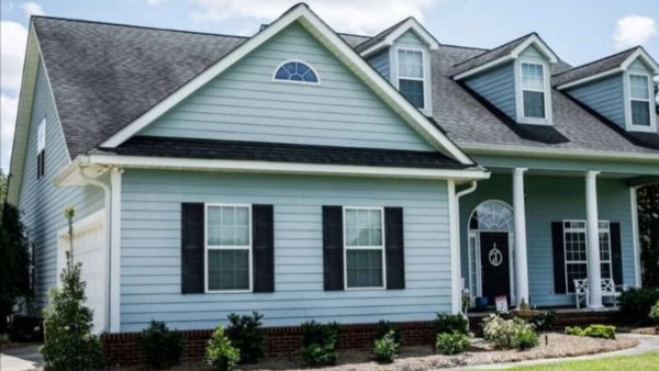 تراجع مبيعات المنازل الأمريكية في نوفمبر وسط ارتفاع الأسعار وضعف المعروض