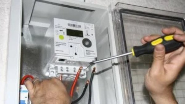 الكهرباء: 3.4 ملايين محضر سرقة.. وفاقد يتجاوز 22 مليار جنيه