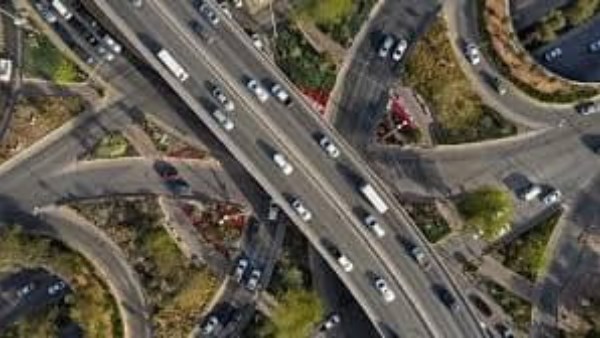  بتكلفة 11 مليون ريال.. السعودية تعلن إطلاق مشروع صيانة طريق الملك سلمان بالبصر