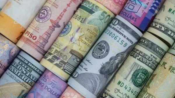 أسعار العملات العربية والأجنبية أمام الجنيه المصري اليوم الأربعاء 24 ديسمبر 2025