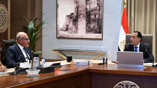 بالتعاون مع شركة كورية.. «سيماف» ينجح في إنهاء وتسليم 10 قطارات مترو أنفاق مكيفة للخط الثالث بالقاهرة