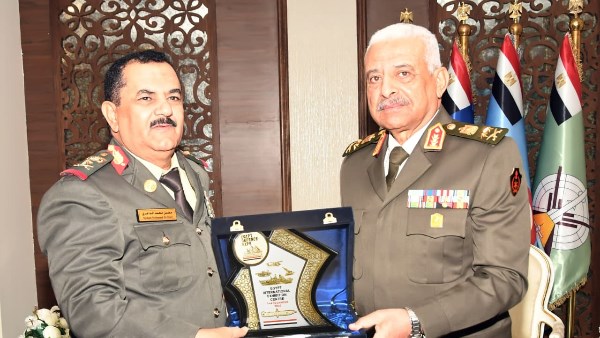 وزير الدفاع