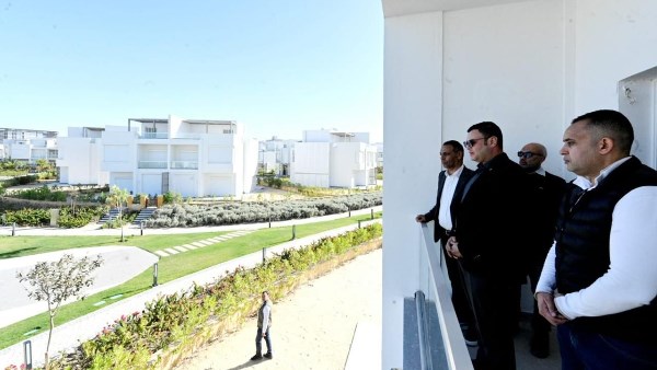 وزير الإسكان