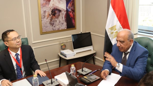 وزير الكهرباء