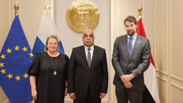  المستشار عدنان فنجري