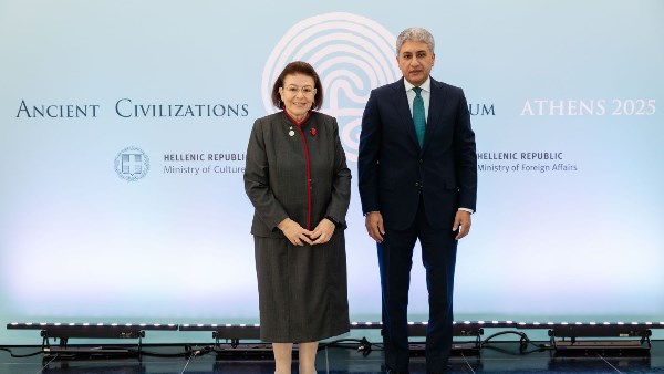 وزير السياحة