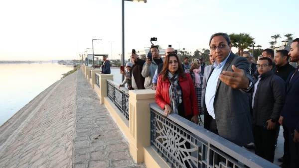 الدكتورة منال عوض