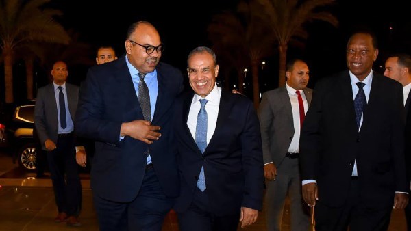 وزير الخارجية