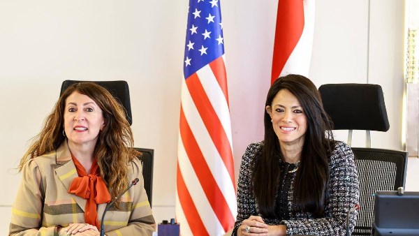 وزيرة التخطيط و سفيرة الولايات المتحدة