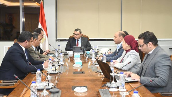 وزير الإسكان