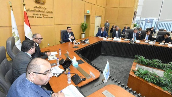 وزير الإسكان