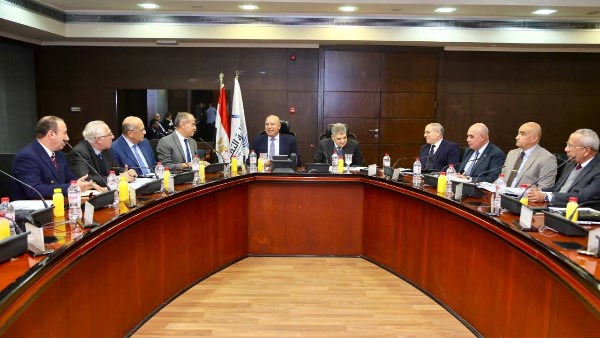 وزير الصناعة والنقل