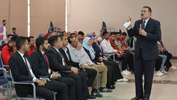 «الشباب والرياضة» تناقش «ترسيخ قيم الهوية الوطنية وروافدها» «الشباب والرياضة» تناقش «ترسيخ قيم الهوية الوطنية وروافدها»