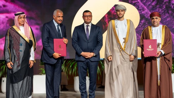 طلعت مصطفى توقع إتفاقية لتطوير مشروعين عقاري وسياحي في عُمان
