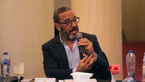 الفنان أشرف عبد الباقي الفنان أشرف عبد الباقي