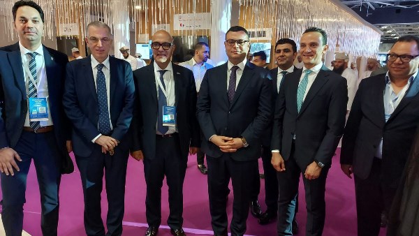 المهندس أحمد صبور و المهندس شريف الشربيني وزير الإسكان المهندس أحمد صبور و المهندس شريف الشربيني وزير الإسكان