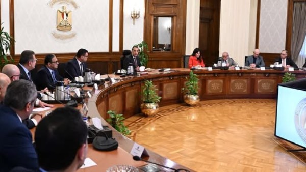 مقترحات جديدة لـ «لجنة التنمية العمرانية» بخصوص حصول الأسر على الوحدات العقارية مقترحات جديدة لـ «لجنة التنمية العمرانية» بخصوص حصول الأسر على الوحدات العقارية
