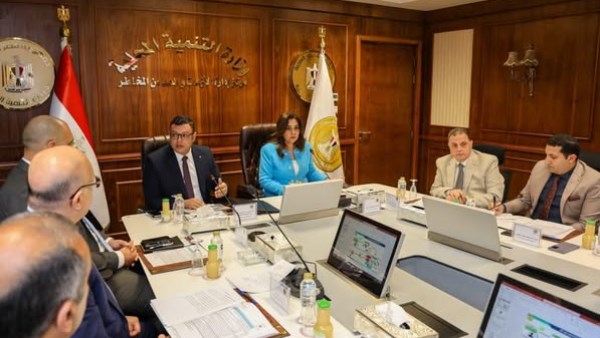 قرارات جديدة لتيسير وتبسيط إجراءات إصدار تراخيص المحال العامة قرارات جديدة لتيسير وتبسيط إجراءات إصدار تراخيص المحال العامة