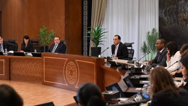 لقاء رئيس الوزراء مع نائب المدير العام لصندوق النقد الدولي لقاء رئيس الوزراء مع نائب المدير العام لصندوق النقد الدولي