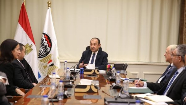 وزير قطاع الأعمال يكشف مستجدات إعادة تشغيل مصنع الأنود بالعين السخنة وزير قطاع الأعمال يكشف مستجدات إعادة تشغيل مصنع الأنود بالعين السخنة