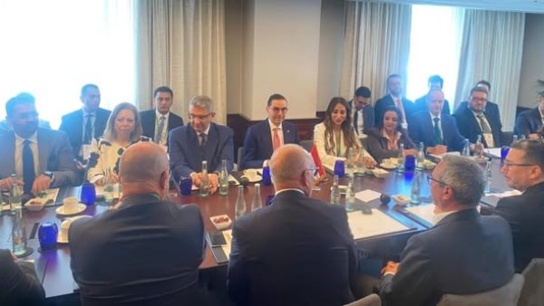 وزير الاستثمار: إجراءات فعالة لتشجيع وتحفيز الاستثمارات في كل المجالات وزير الاستثمار: إجراءات فعالة لتشجيع وتحفيز الاستثمارات في كل المجالات