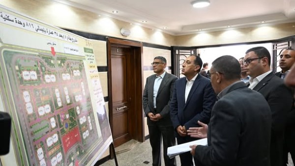 رئيس الوزراء يتفقد مشروع جنة (4) السكني بتوسعات مدينة الشيخ زايد رئيس الوزراء يتفقد مشروع جنة (4) السكني بتوسعات مدينة الشيخ زايد