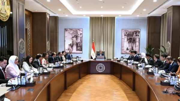 رئيس الوزراء يوجه بالانتهاء من تنفيذ آلية منح حوافز استثنائية للصناعات التكنولوجية