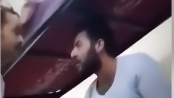 تفاصيل جديدة عن أزمة العامل المصري مع كفيله السعودي تفاصيل جديدة عن أزمة العامل المصري مع كفيله السعودي