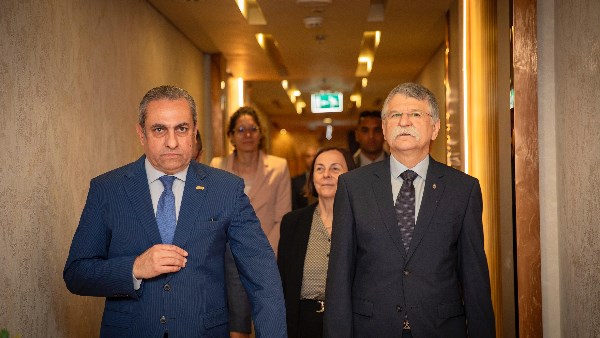 المهندس خالد عباس المهندس خالد عباس